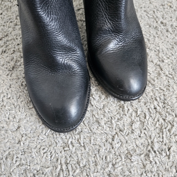 Madewell 'Lonnie' Ankle Bootie Sz 8 Black Leather Stacked Heels Side Flaw - Picture 3 of 8